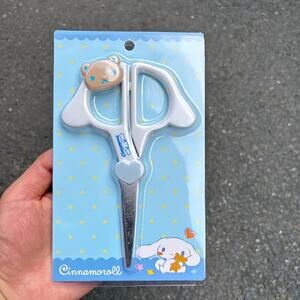 #6353 Hello Kitty & Friends - Cinnamoroll Medium Scissors
